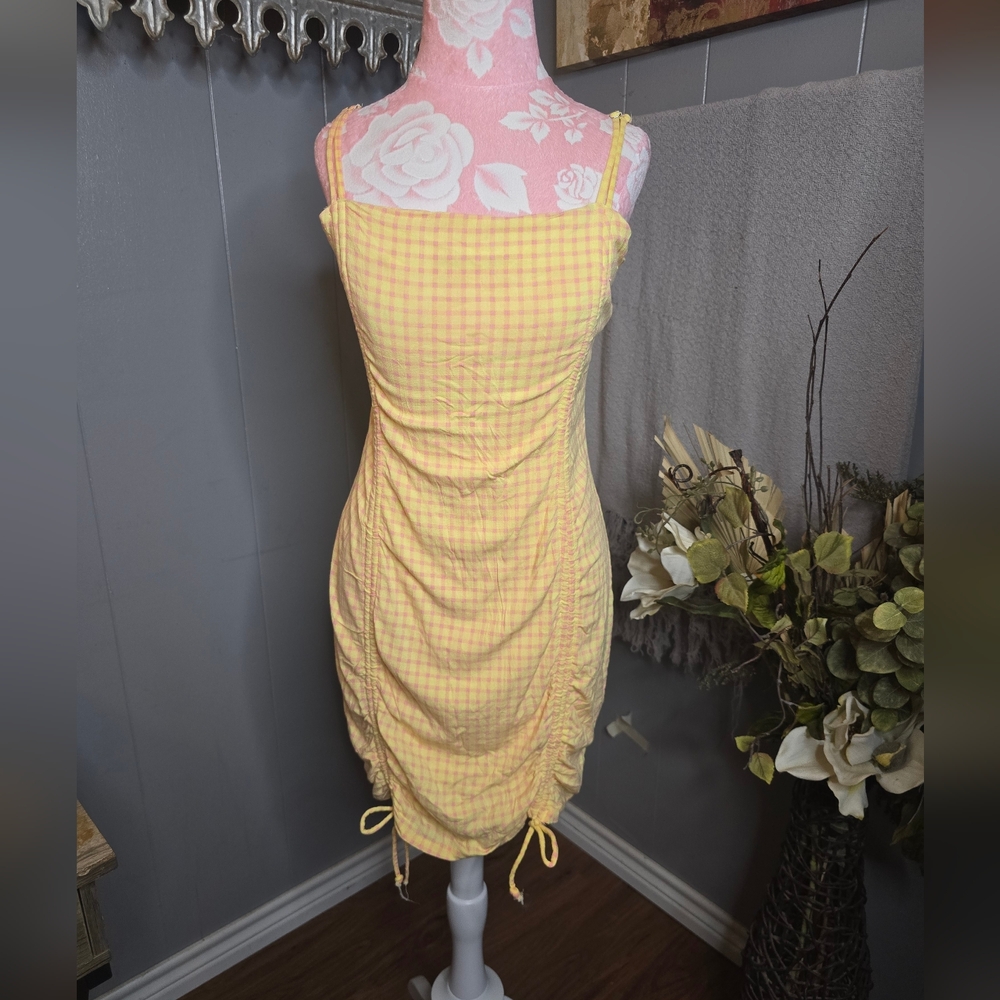 🔥2for$20 Wild Fable Yellow & Pink Ruched Sundress Sz L FIGURE-FLATTERING